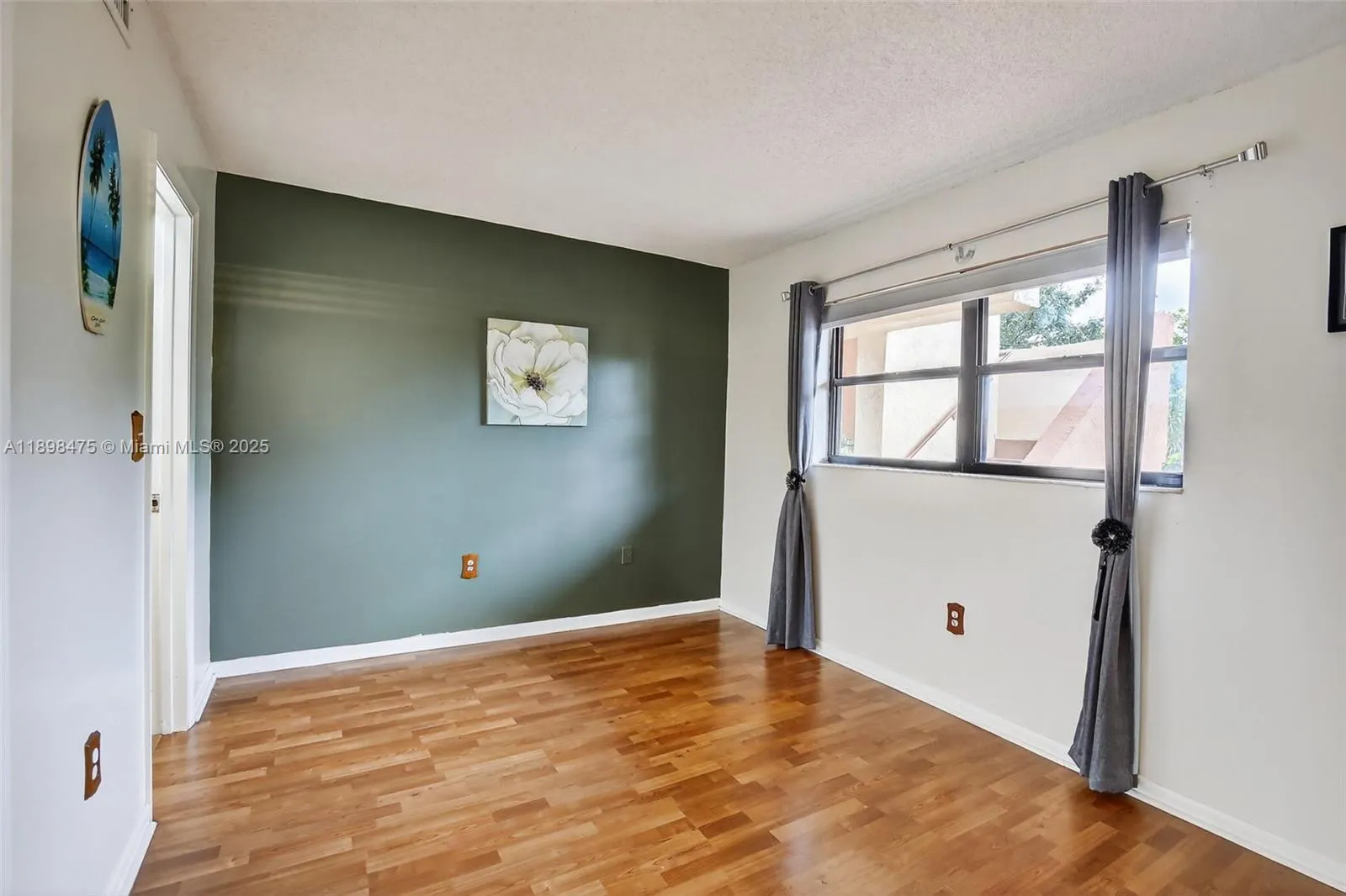 7401 NW 16th St, #307