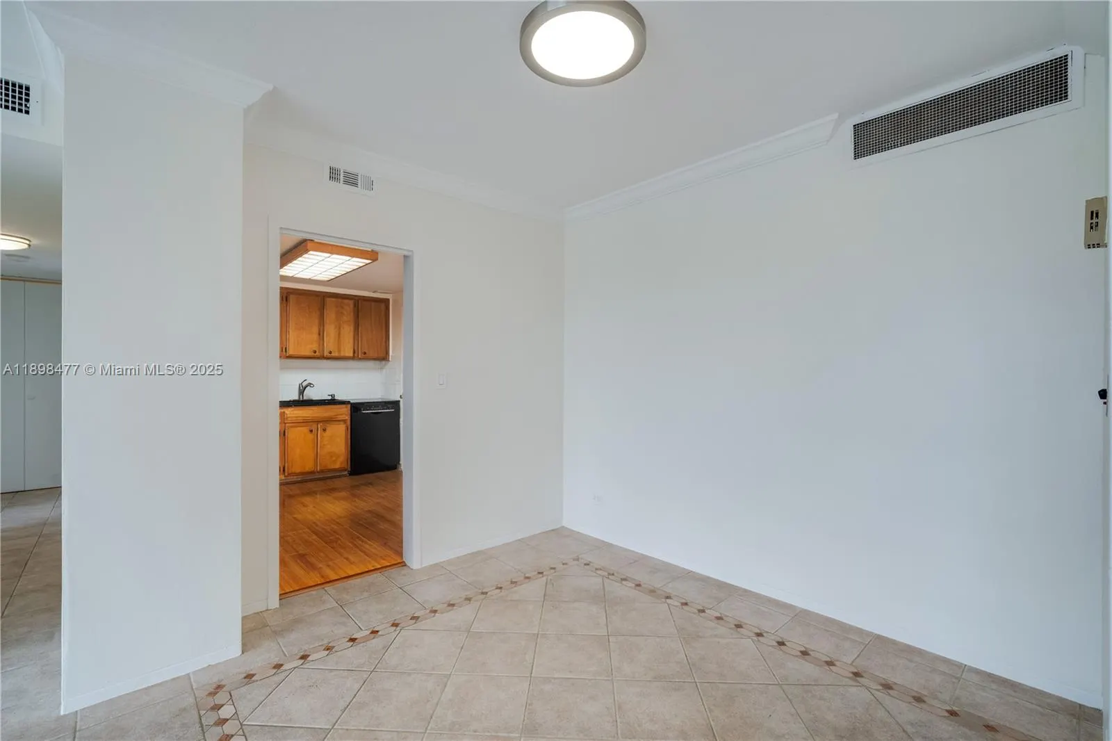 2451 Brickell Ave, #6N