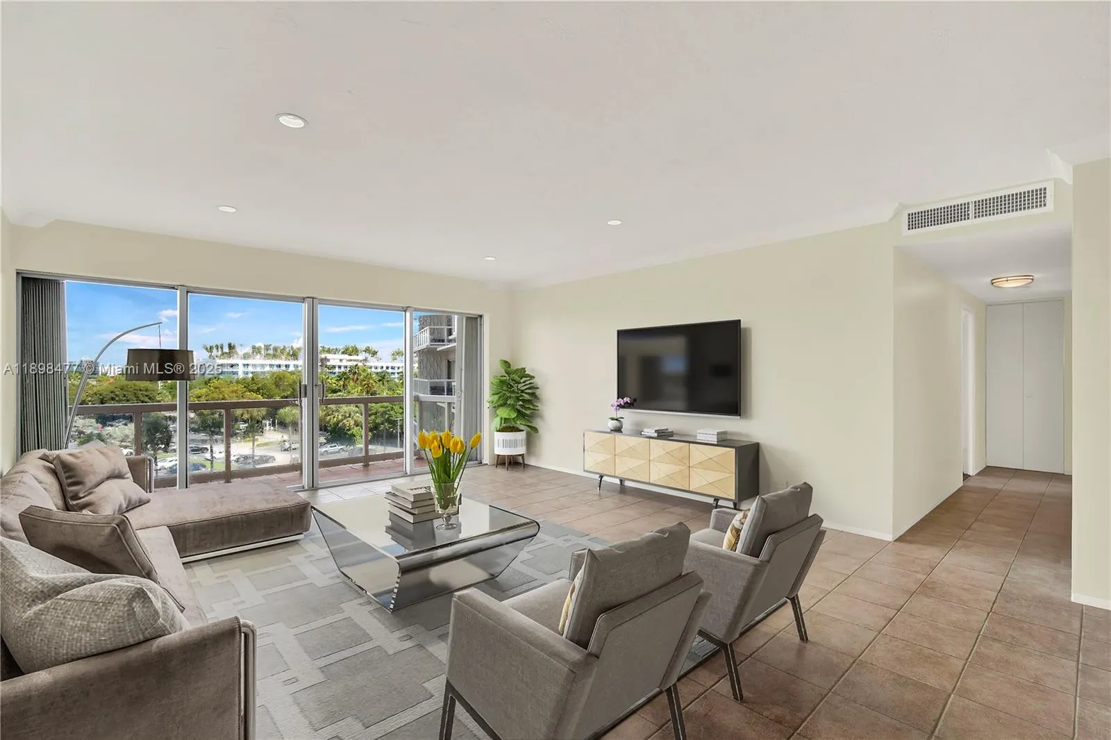 2451 Brickell Ave, #6N