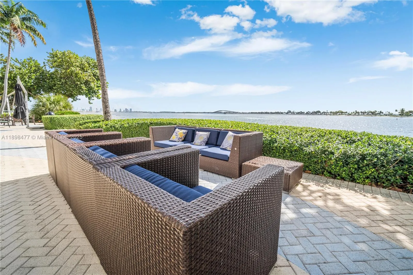 2451 Brickell Ave, #6N