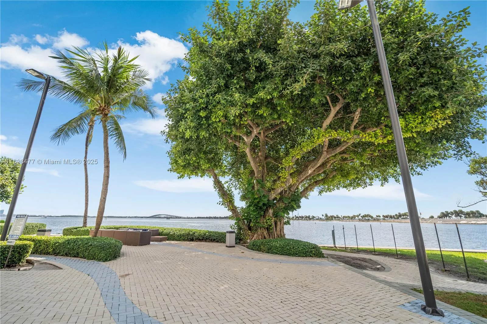 2451 Brickell Ave, #6N