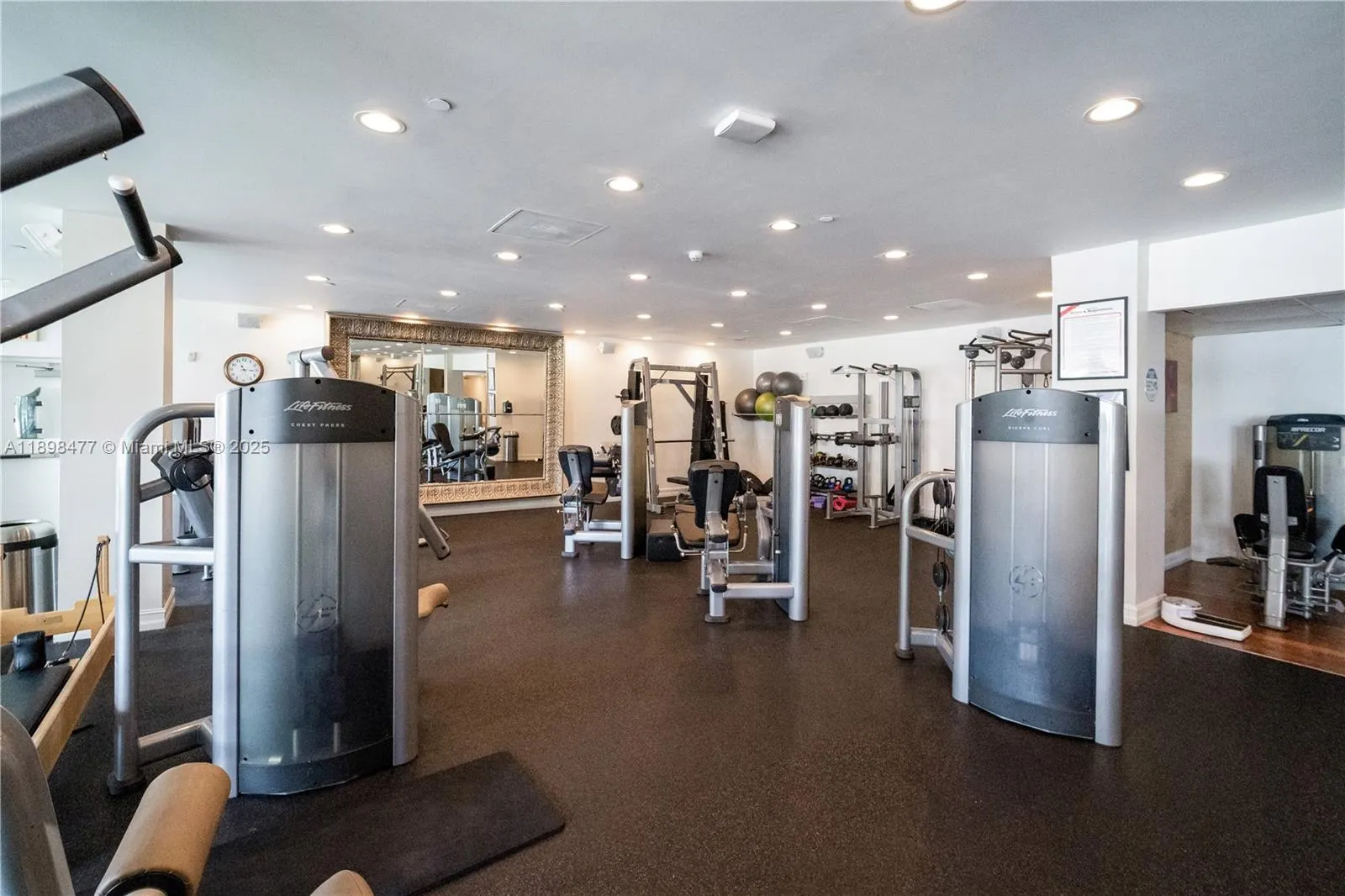 2451 Brickell Ave, #6N