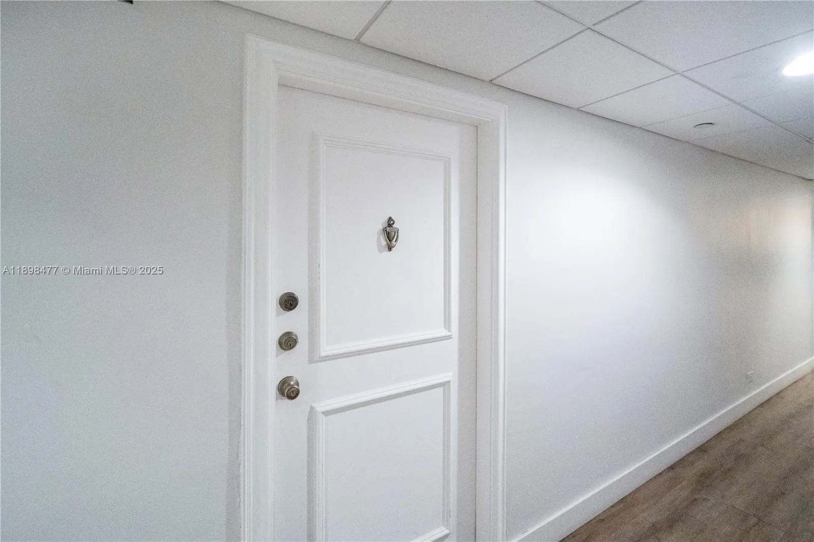 2451 Brickell Ave, #6N