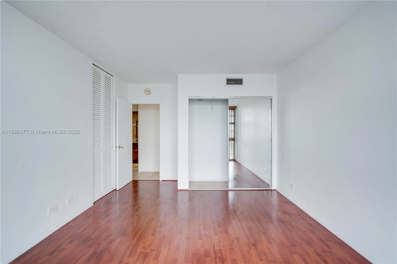 2451 Brickell Ave, #6N