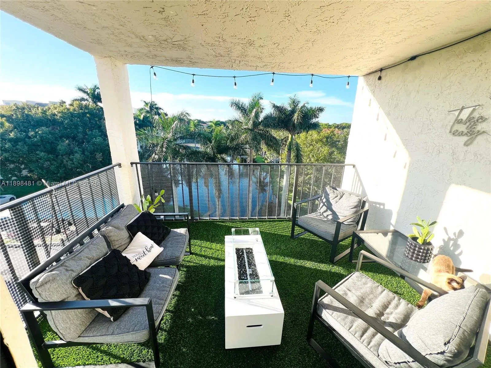 6190 Woodlands Blvd, #517