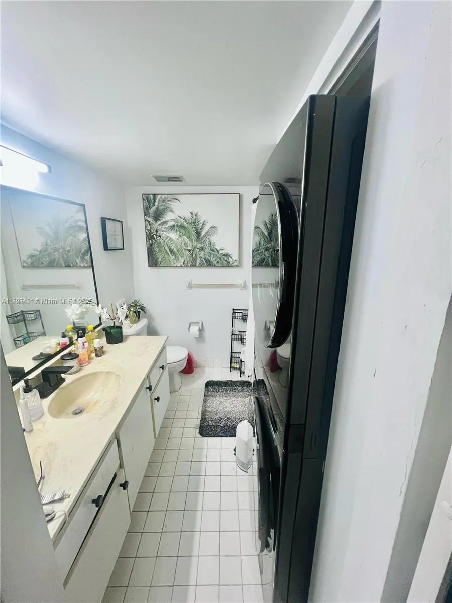 6190 Woodlands Blvd, #517