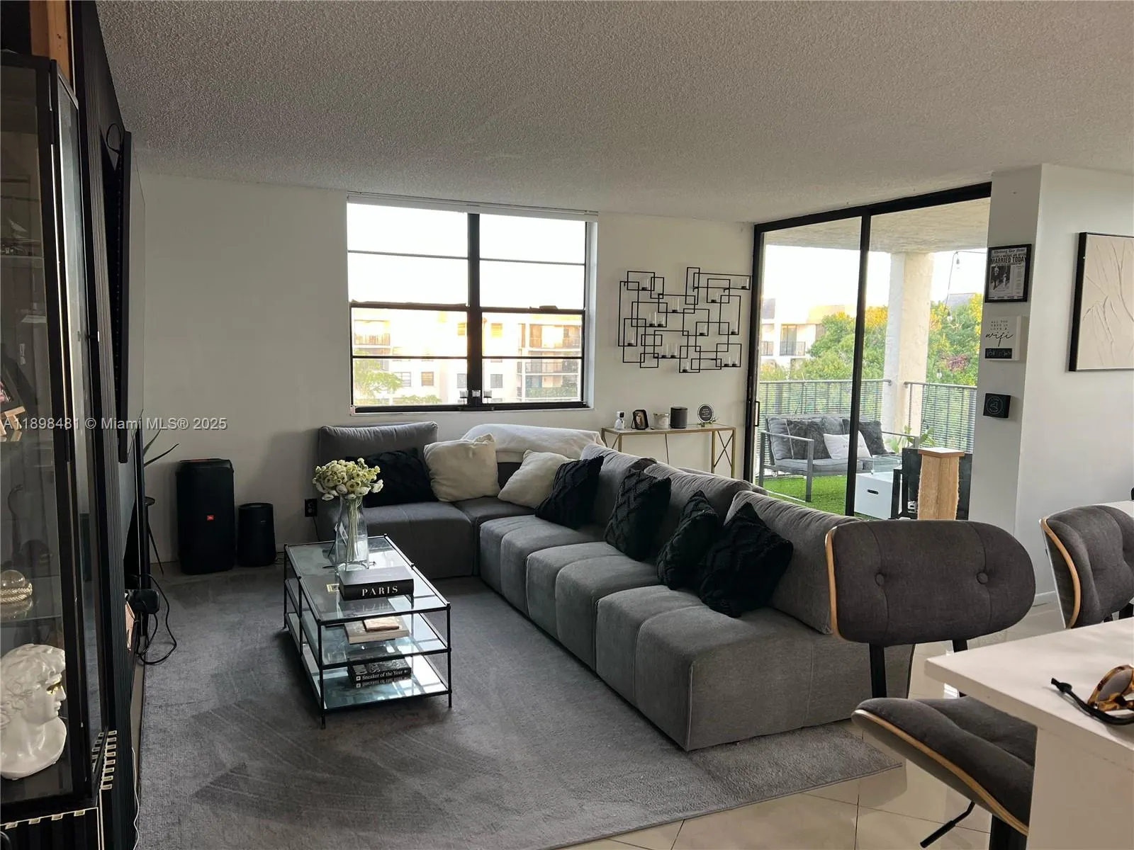 6190 Woodlands Blvd, #517