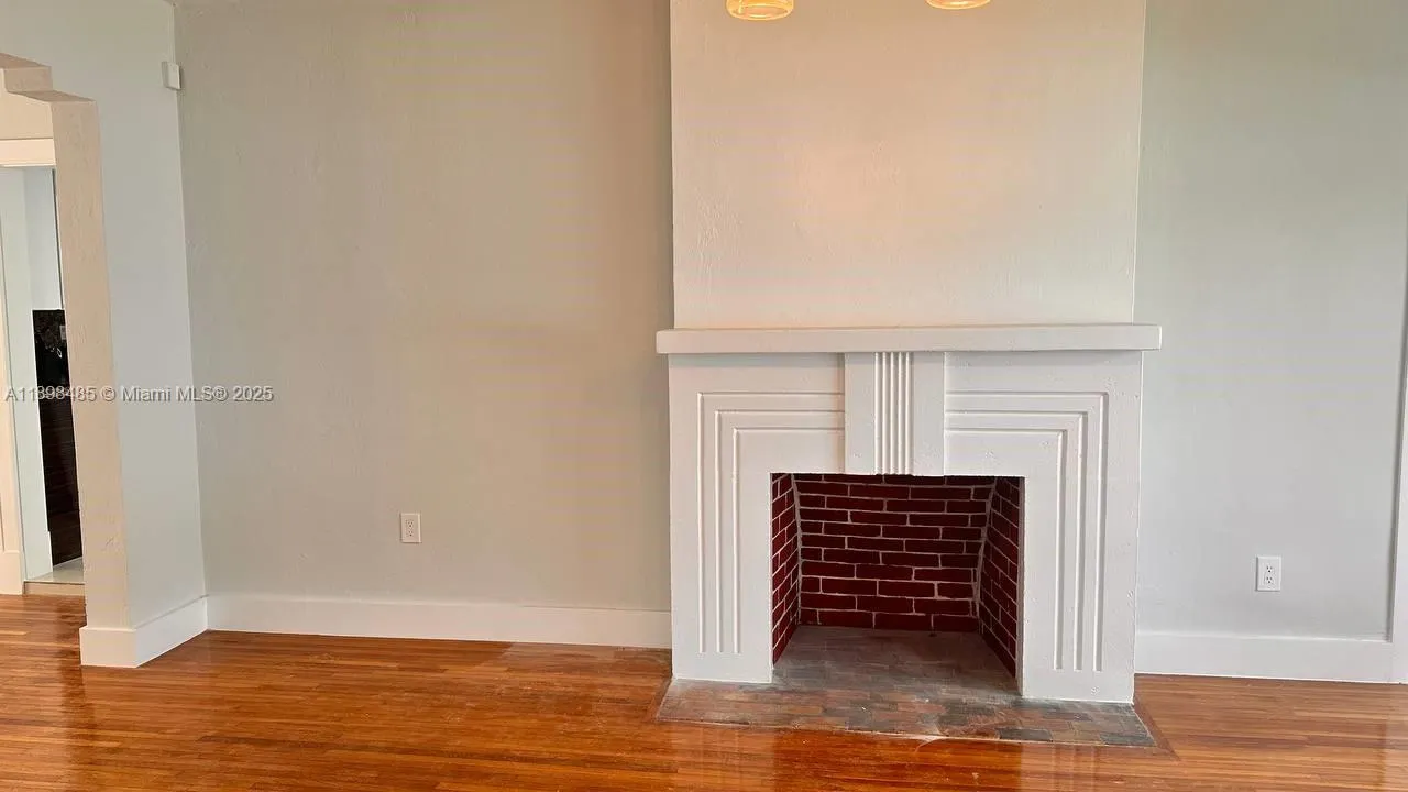 2474 SW 24th Ter