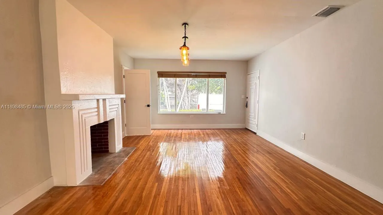 2474 SW 24th Ter