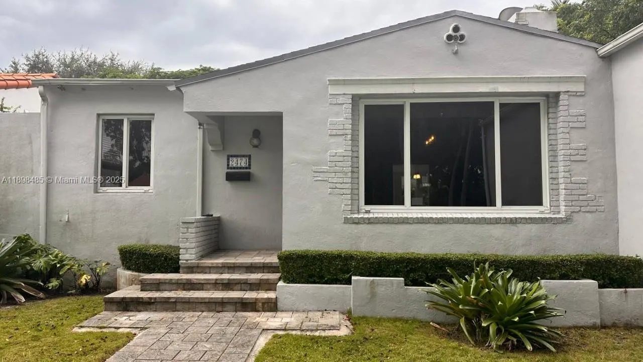 2474 SW 24th Ter