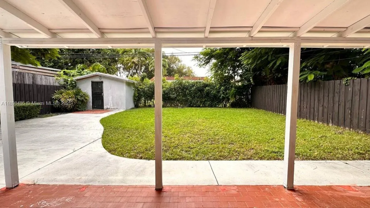 2474 SW 24th Ter