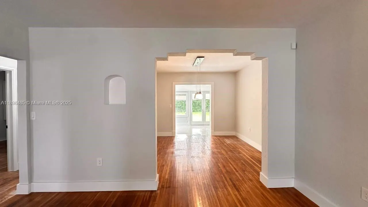 2474 SW 24th Ter