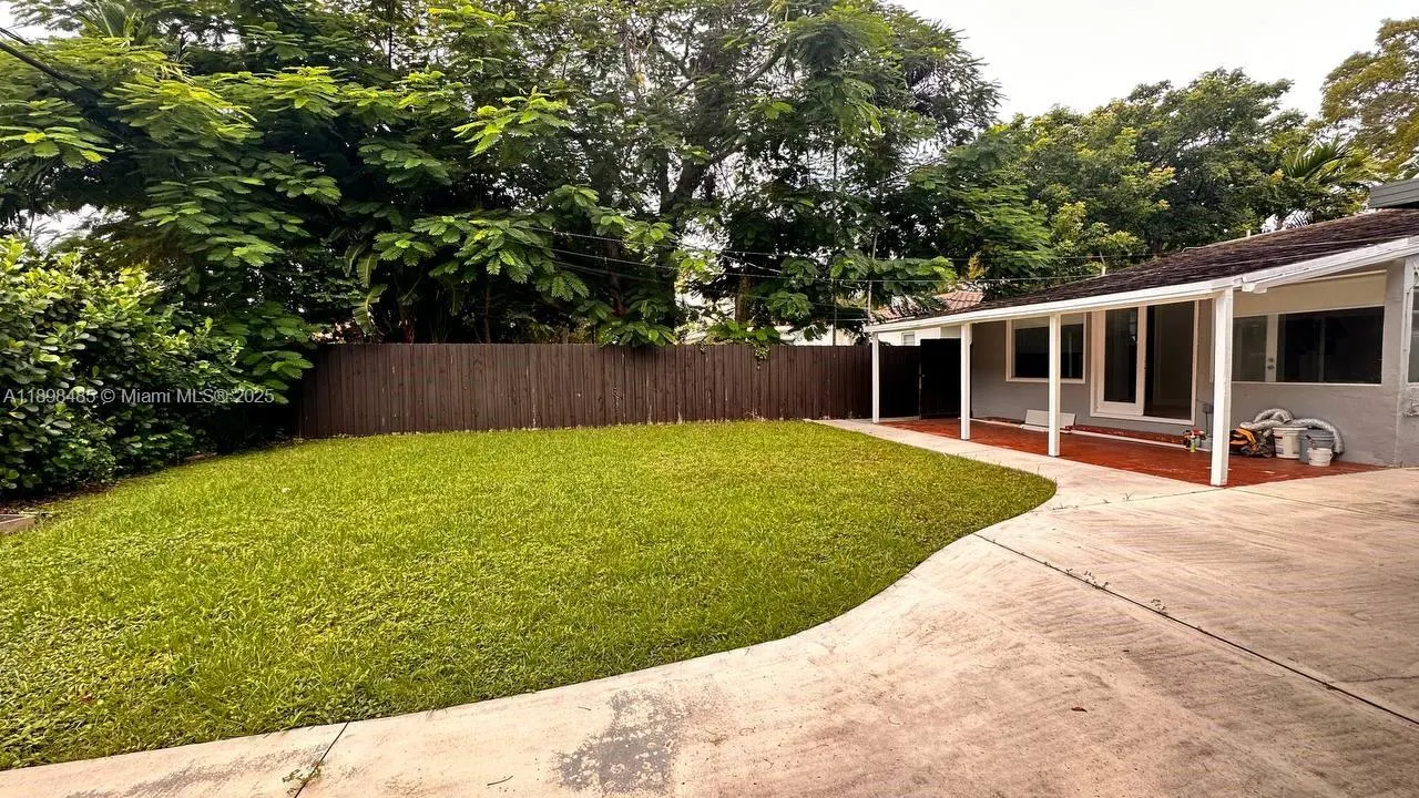 2474 SW 24th Ter