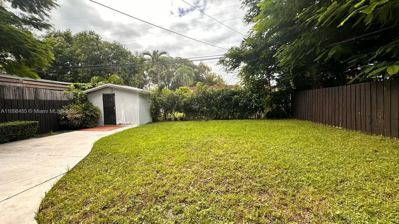 2474 SW 24th Ter