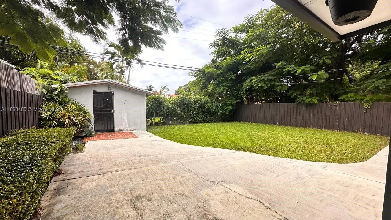 2474 SW 24th Ter