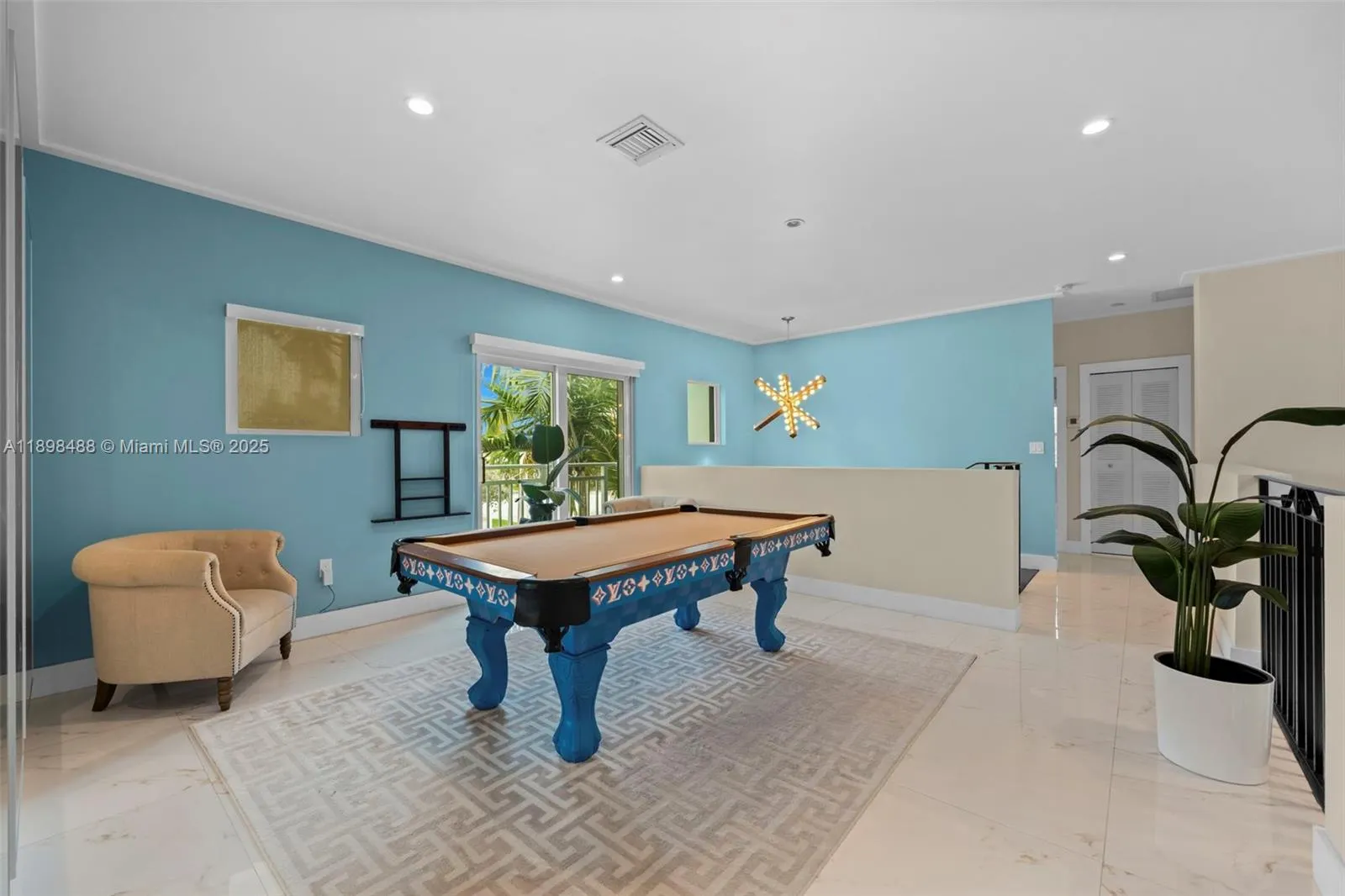 1930 SW 12th Ave