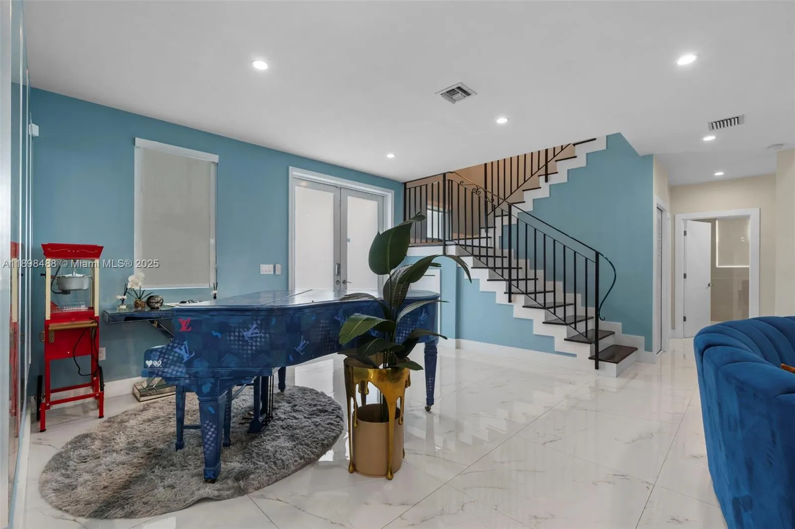 1930 SW 12th Ave