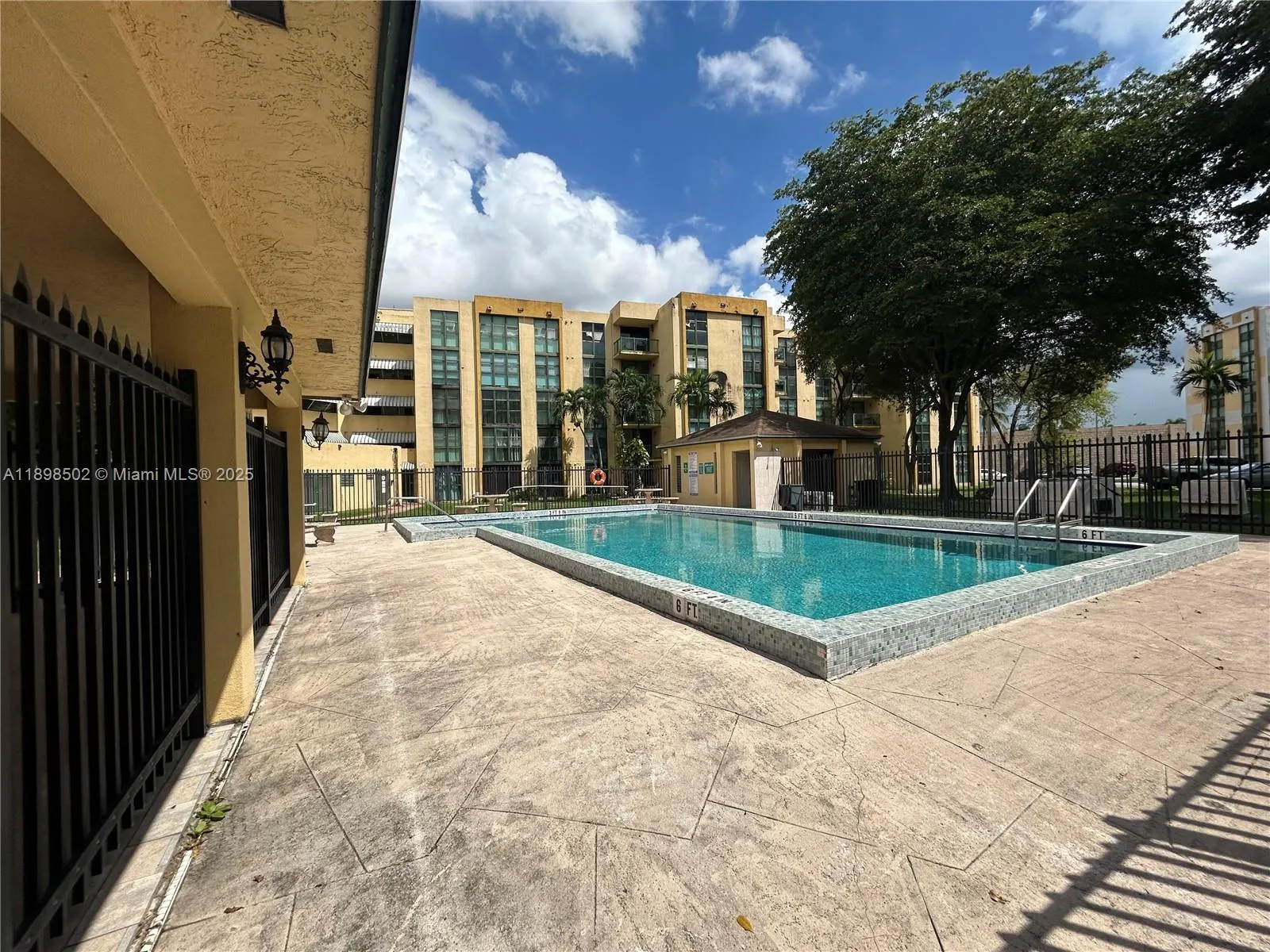 11780 SW 18th St, #418-2