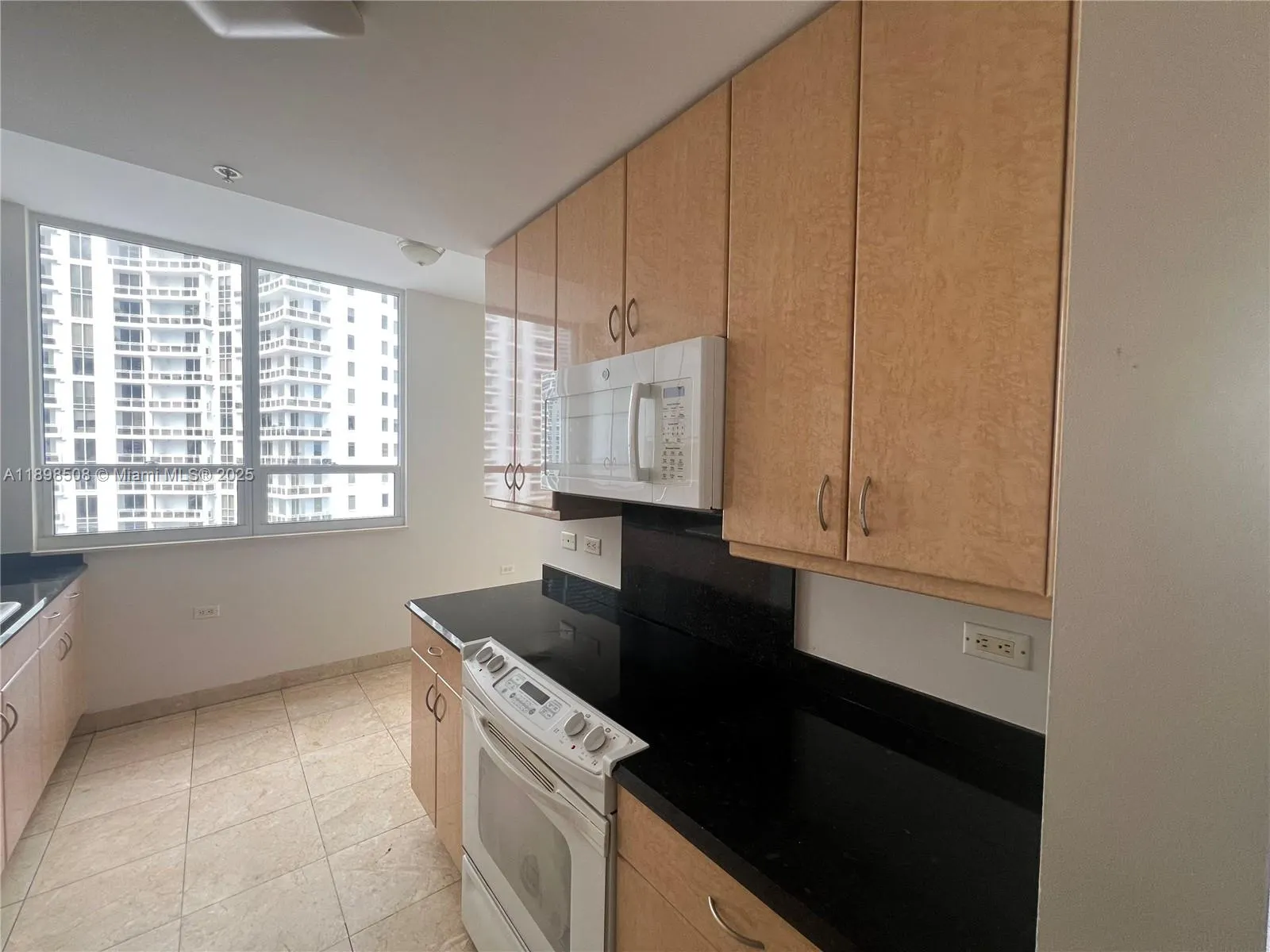 801 Brickell Key Blvd, #1012