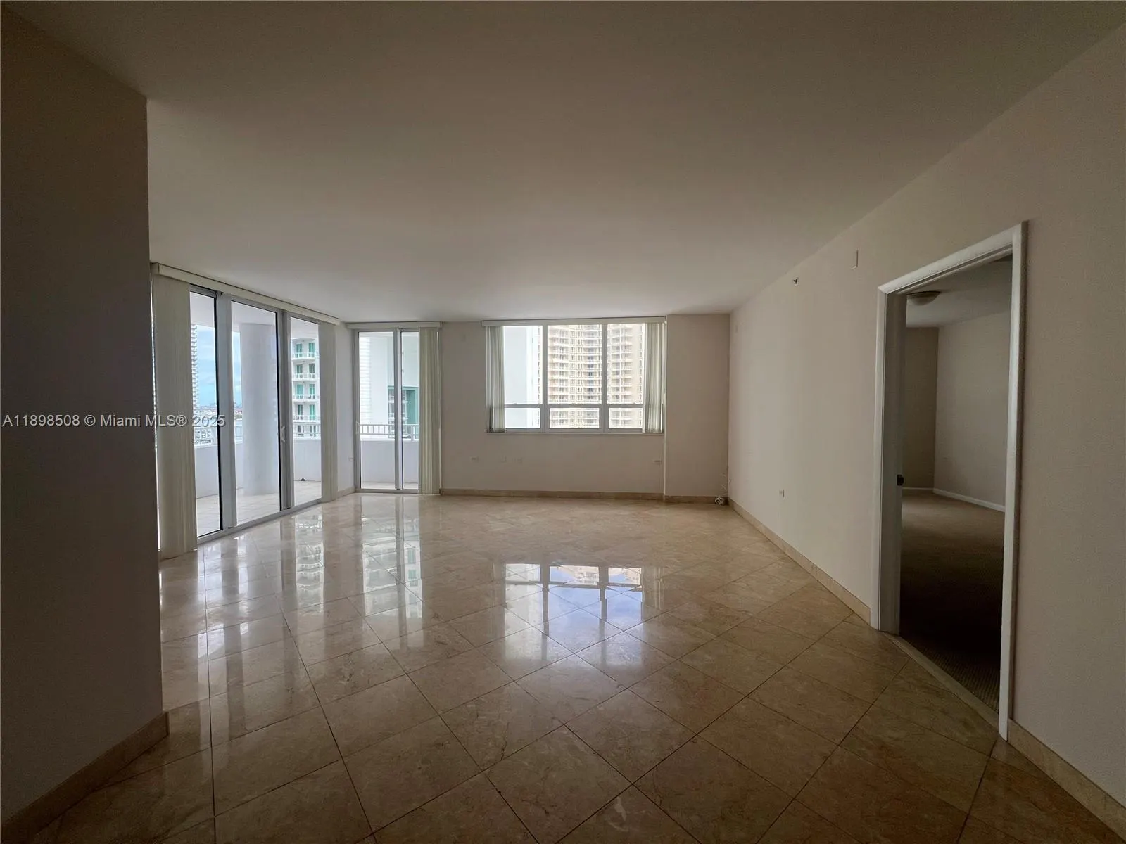 801 Brickell Key Blvd, #1012