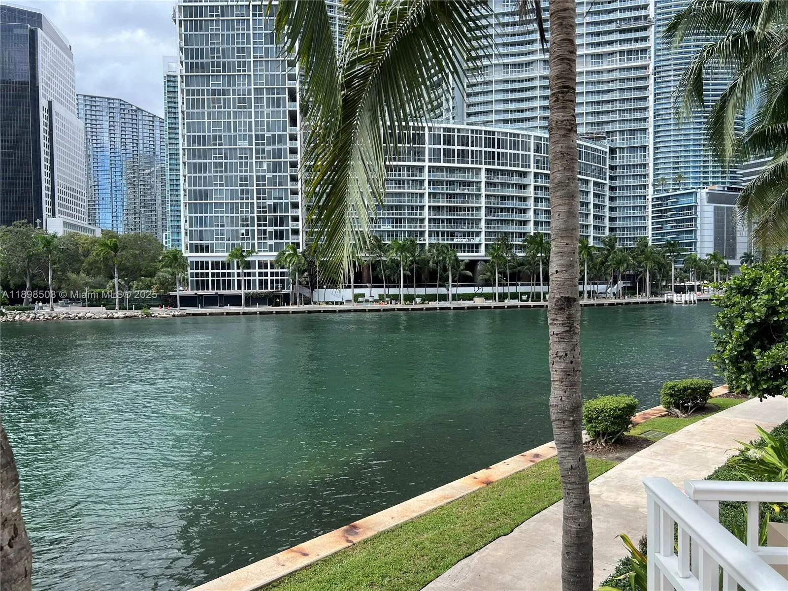 801 Brickell Key Blvd, #1012