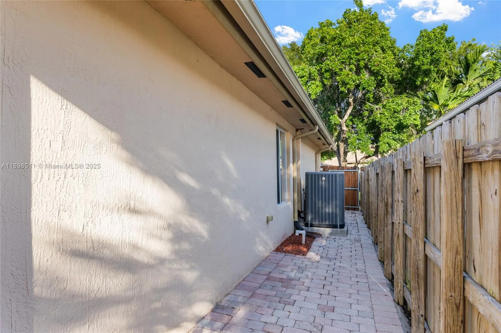 22032 SW 95th Pl