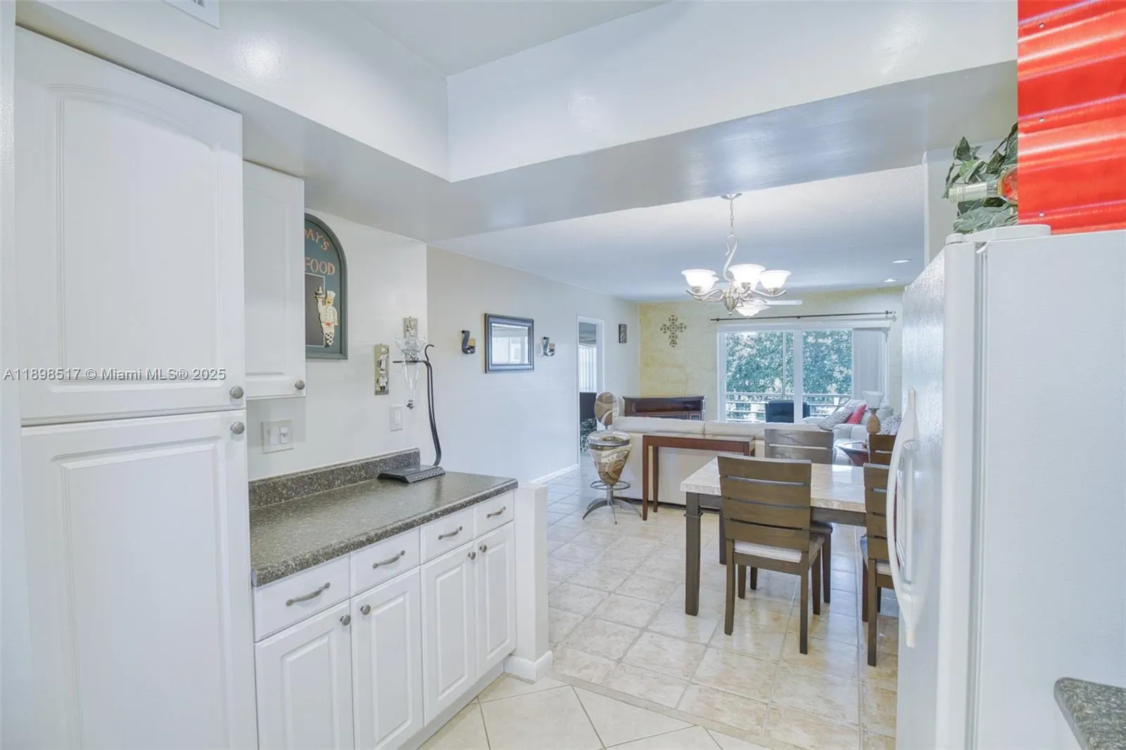 1400 NE 57th Ct, #301