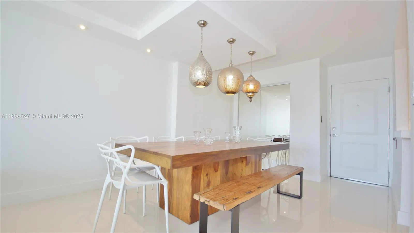 100 Bayview Dr, #308