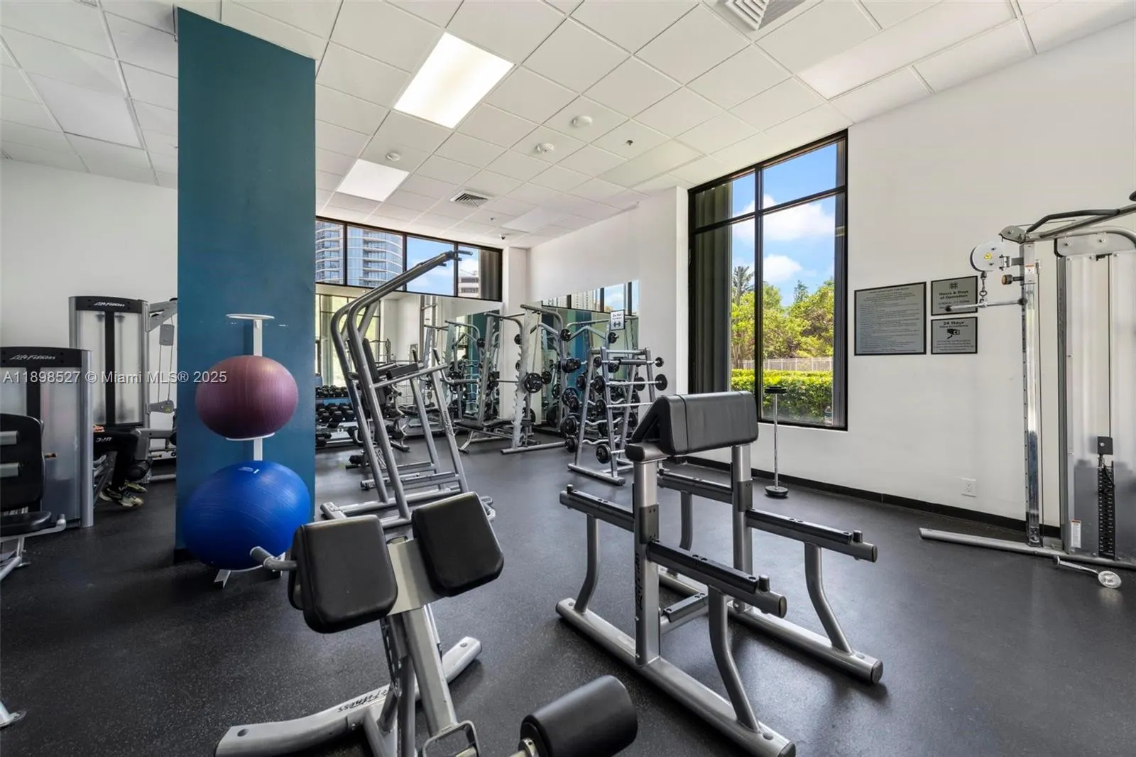 100 Bayview Dr, #308