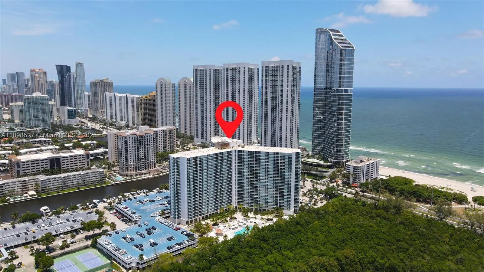 100 Bayview Dr, #308