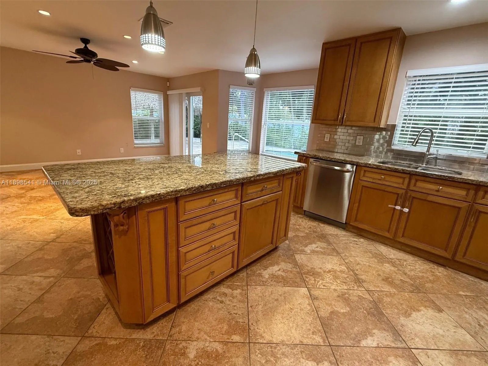 8152 Mystic Harbor Cir
