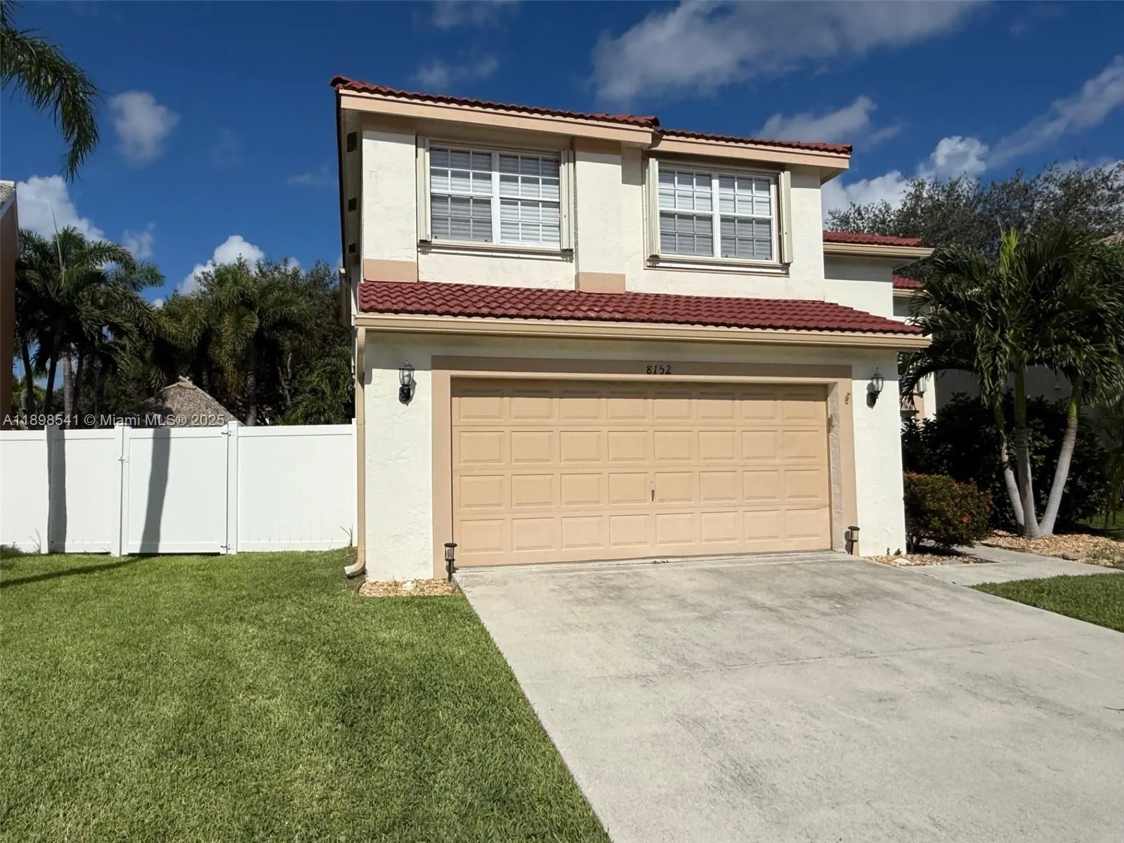 8152 Mystic Harbor Cir