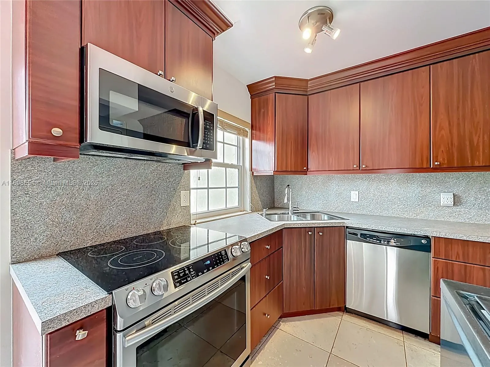 1485 Springside Dr