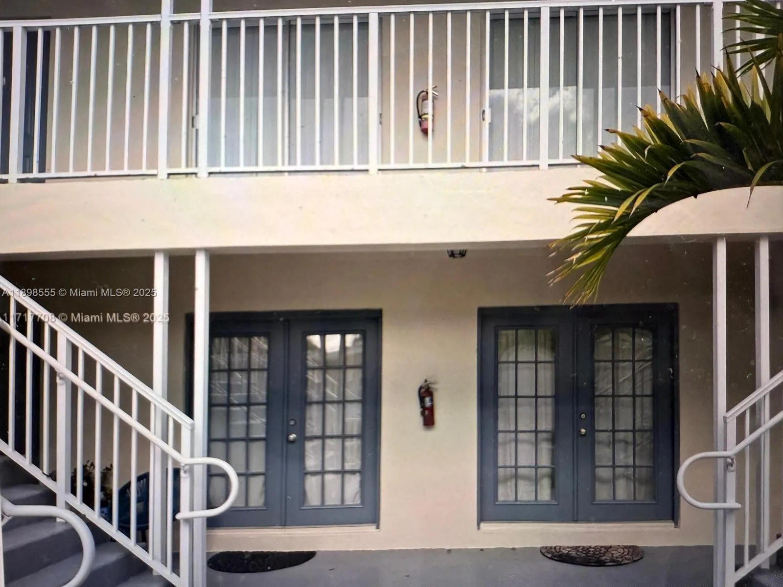 3031 NE 21 Ter, #1