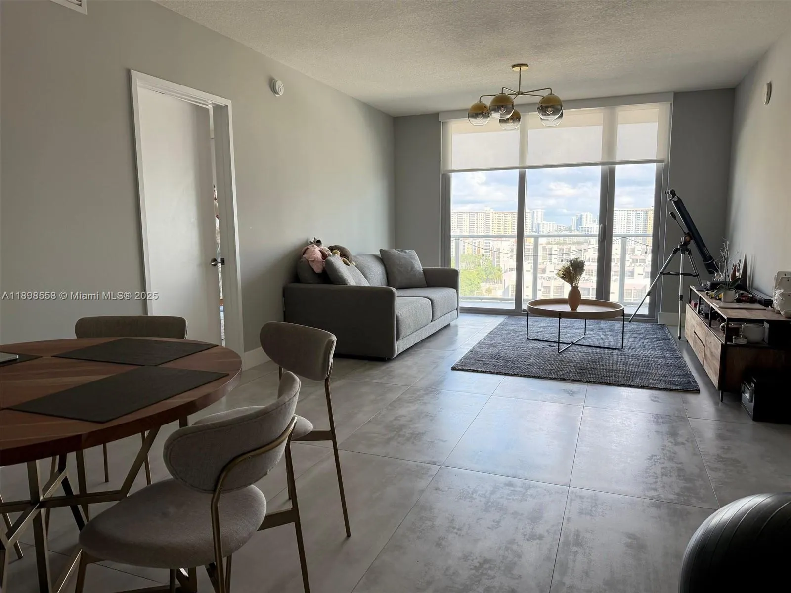 300 Sunny Isles Blvd, #4-1405