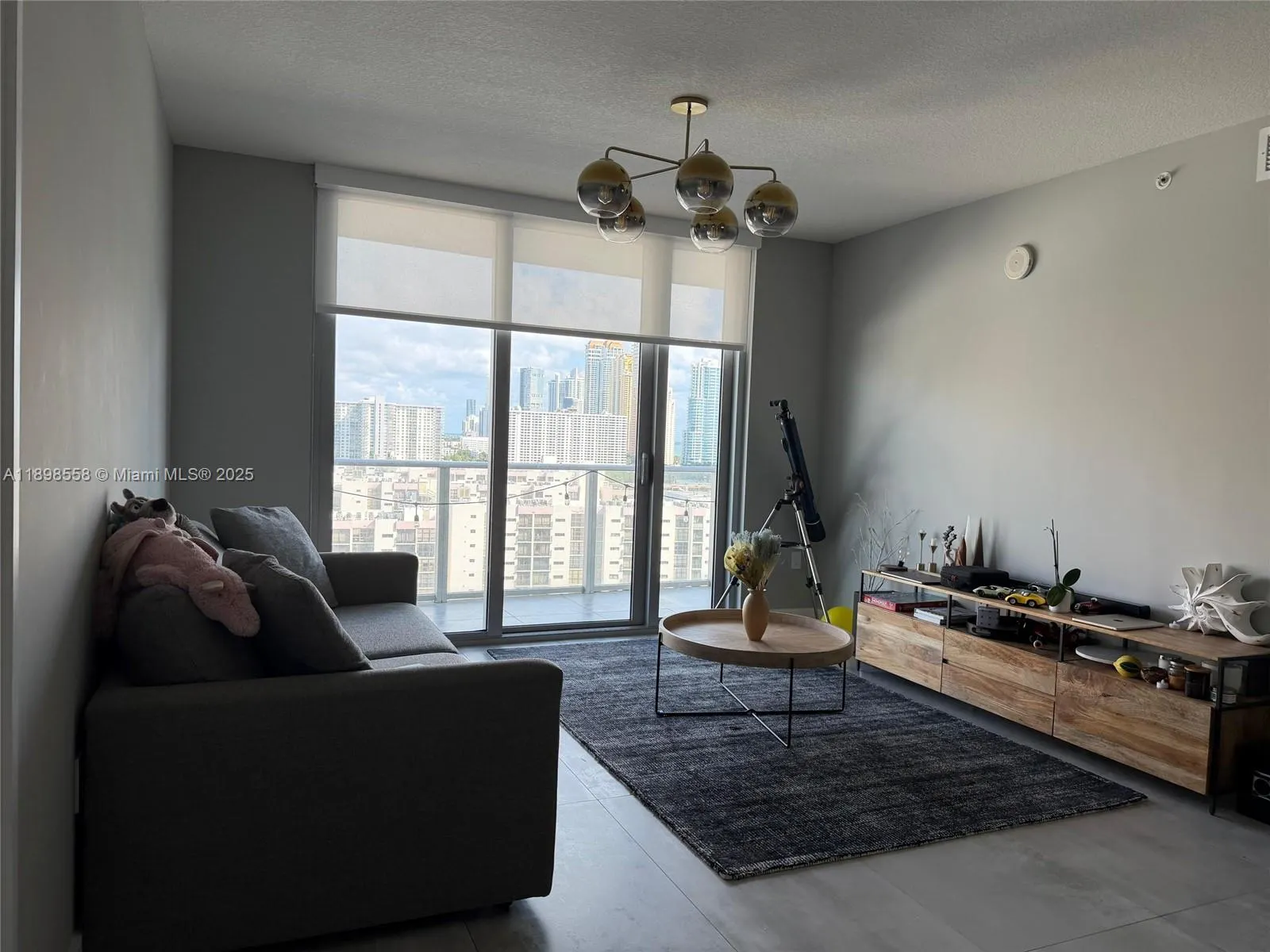 300 Sunny Isles Blvd, #4-1405