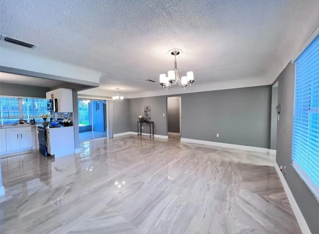 6720 Azalea Dr, #6720