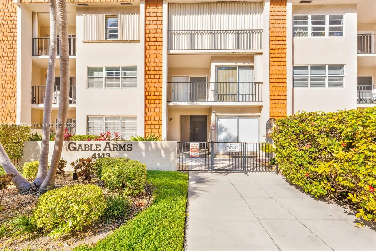 4143 N Ocean Blvd, #104