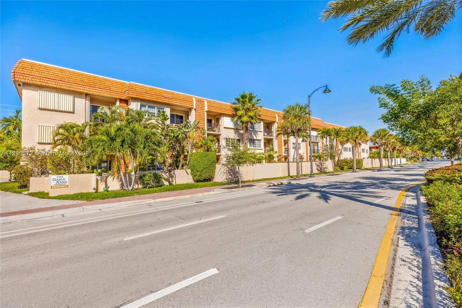 4143 N Ocean Blvd, #104