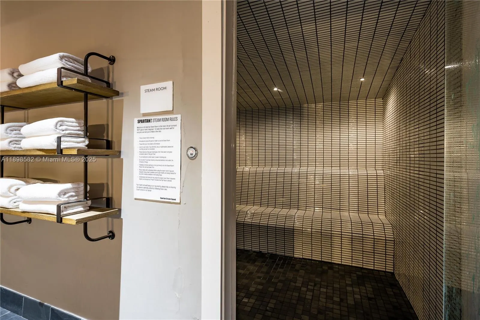2301 Collins Ave, #1543