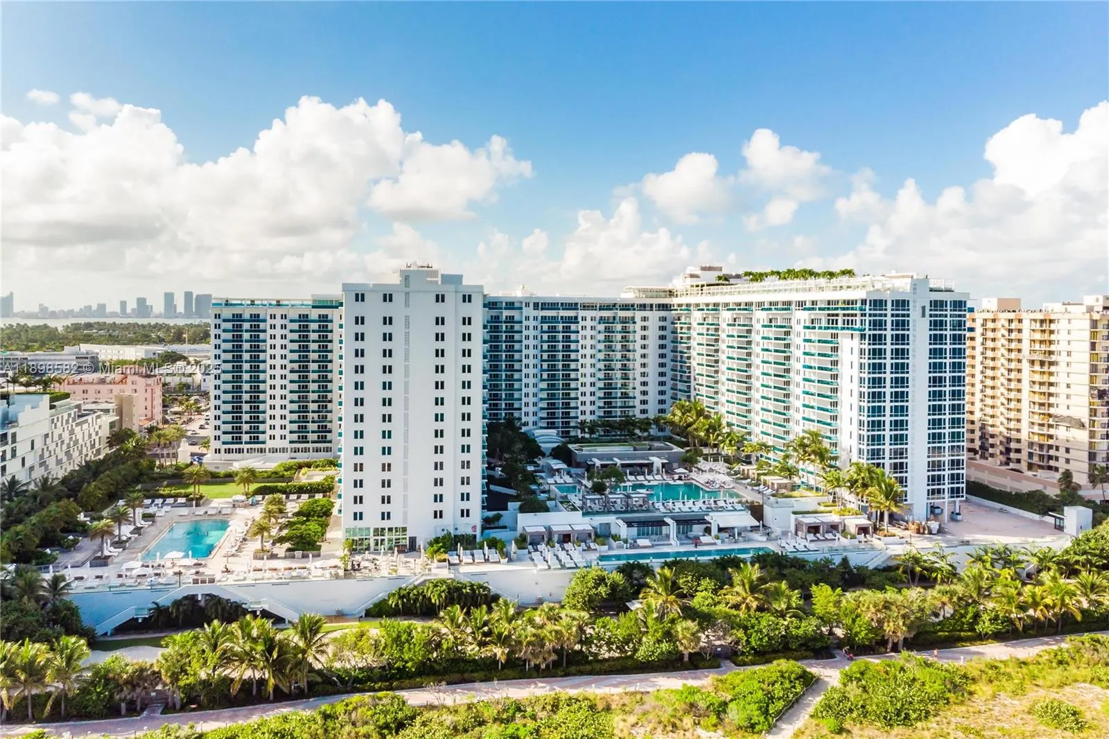 2301 Collins Ave, #1543