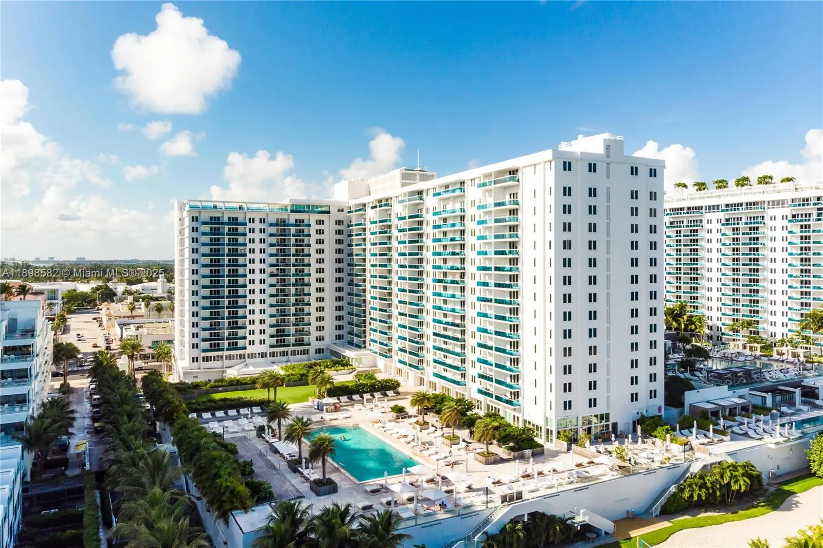 2301 Collins Ave, #1543