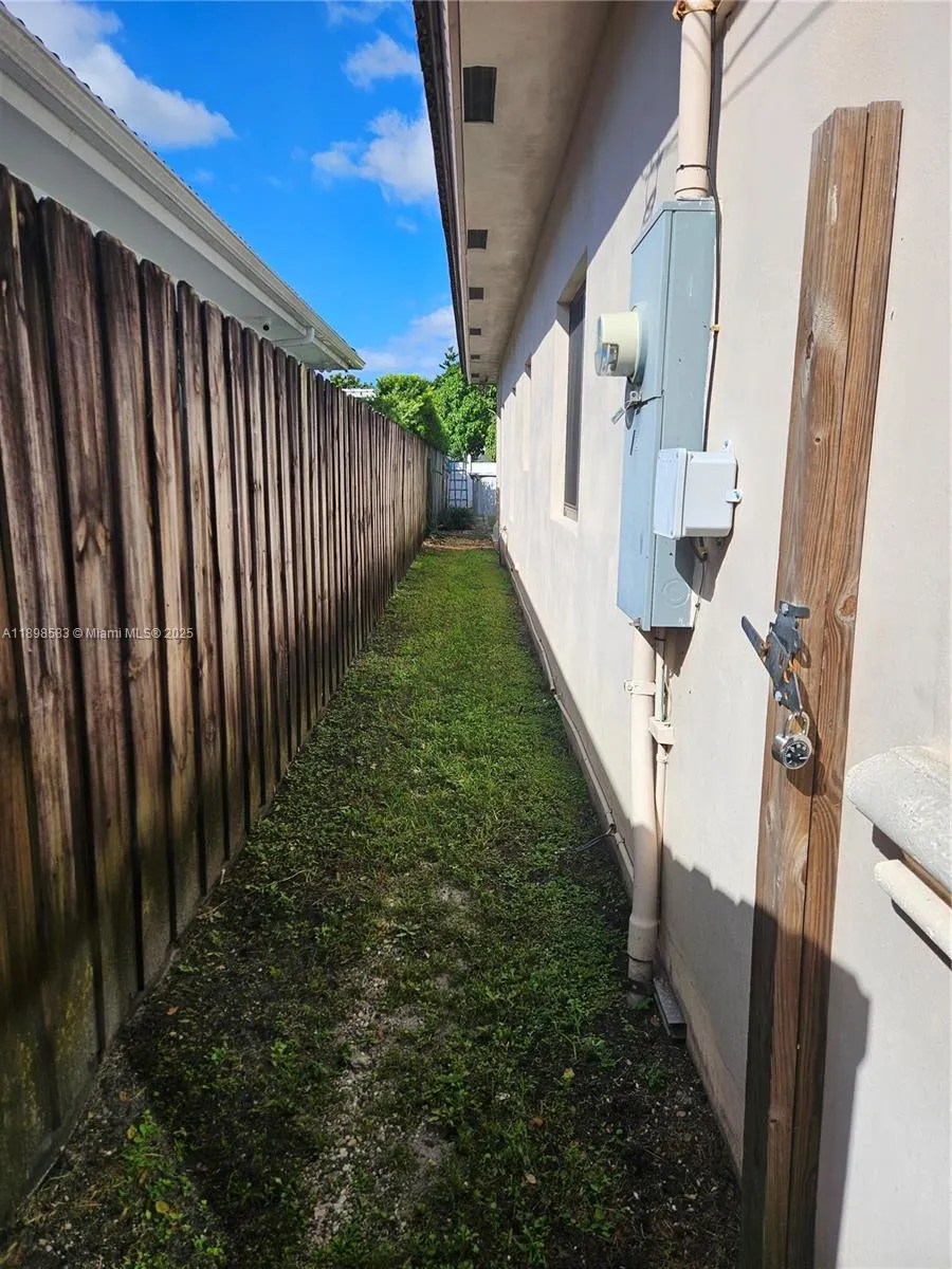 2030 SW 60th Ave, #0