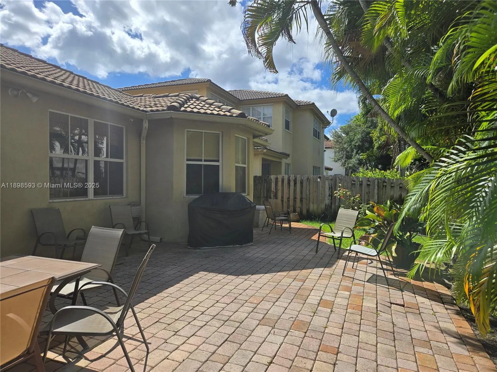 11141 NW 77th Ter