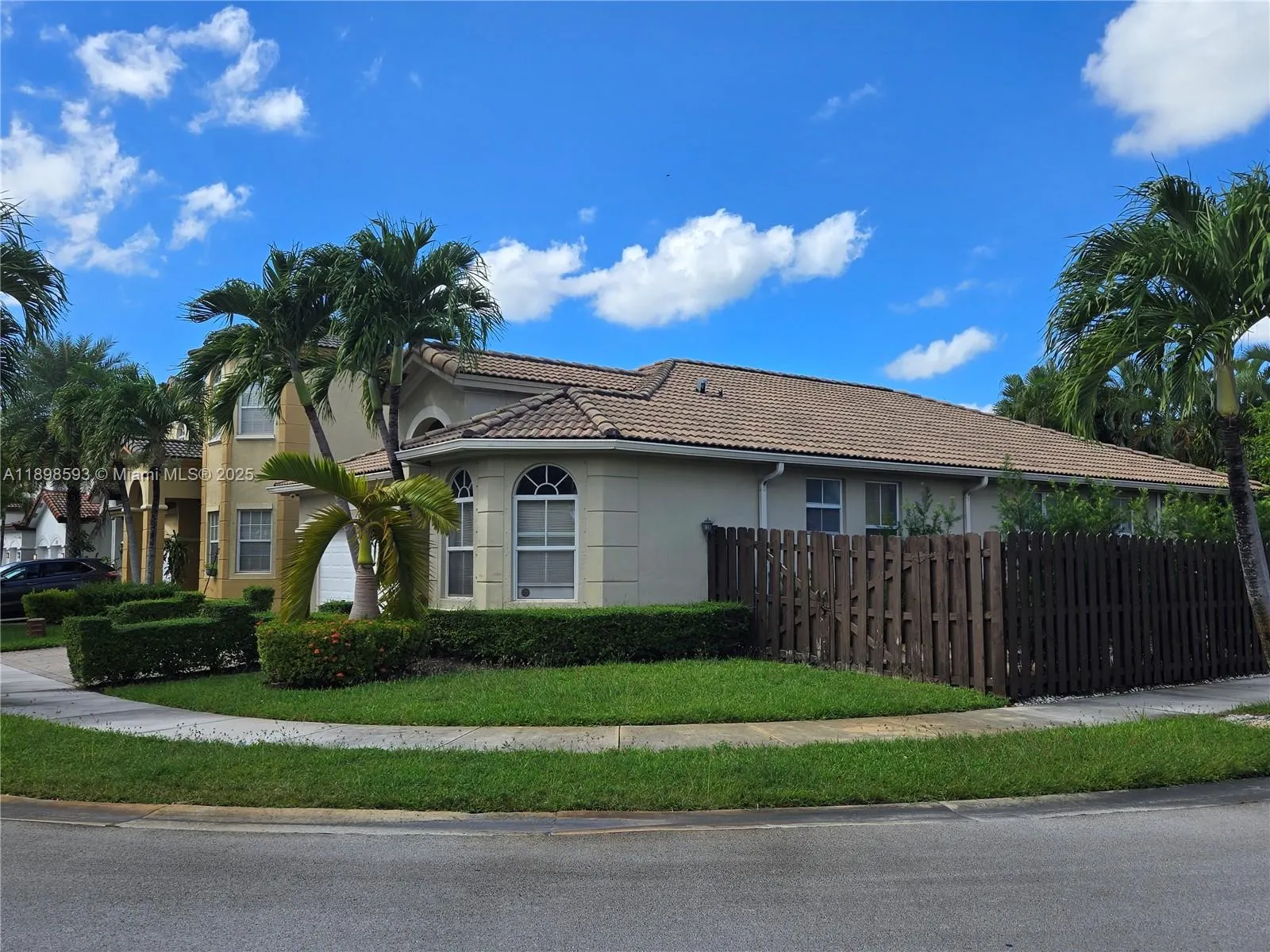11141 NW 77th Ter
