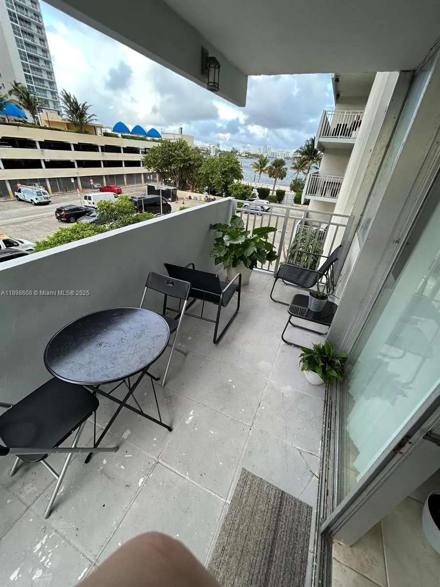 7545 E Treasure Dr, #3B