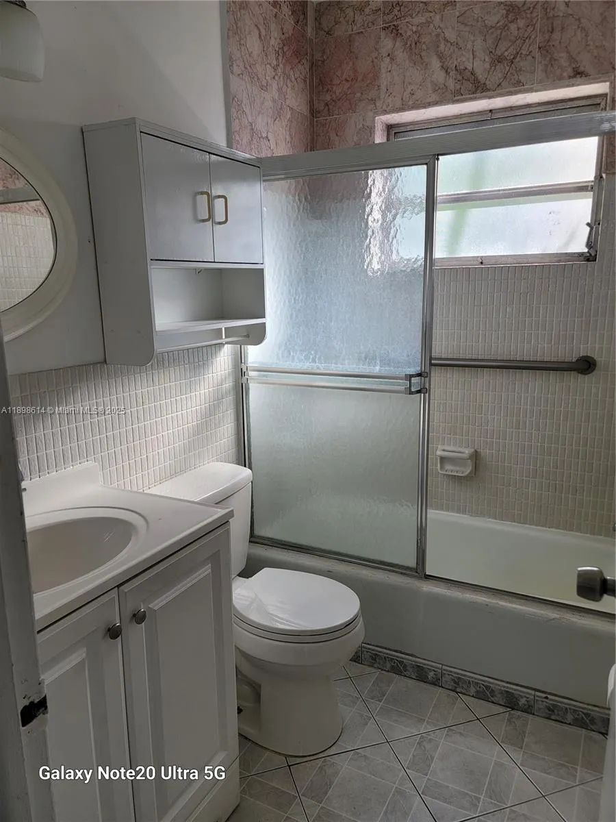 2219 Polk St, #5A
