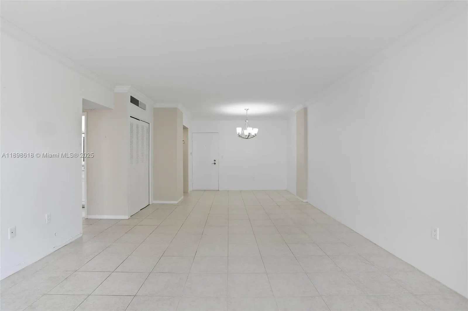 800 West Ave, #506