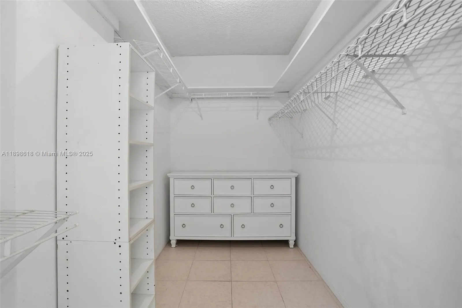 800 West Ave, #506