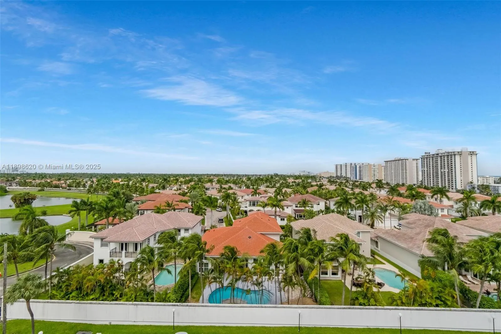 1000 Parkview Dr, #809